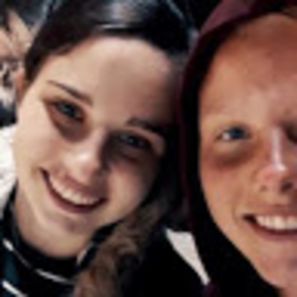 Meet your Posher, Brooke - Picture 1 of 1